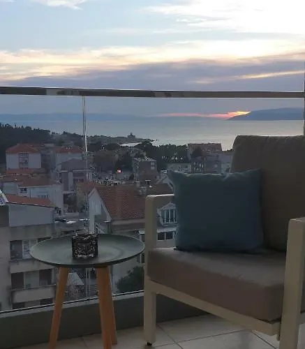 Apartment Mate Luka *